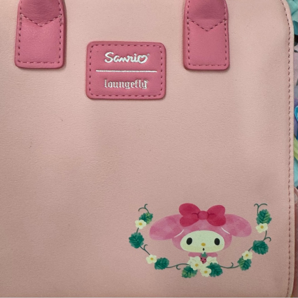 Loungefly My Melody 🍓Strawberrry 🍓 SUPREME Pink Jandbag - Picture 3 of 9